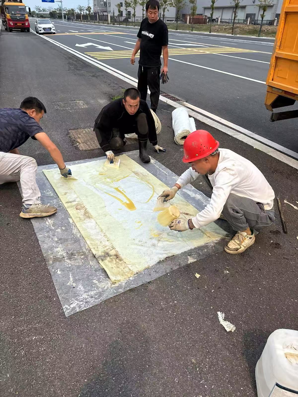 市政管道树脂修复施工 (4).jpg